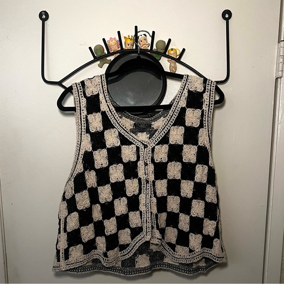 Crochet Checkered Vest - Picture 1 of 1